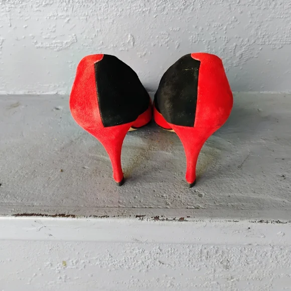 Bally Women's Vibrant Red and Classic Black Heels - Picture 4 of 5